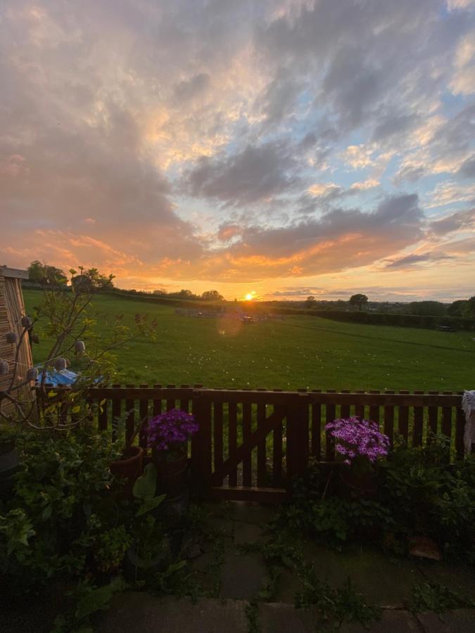 Park View Cottage Liversedge Exterior photo